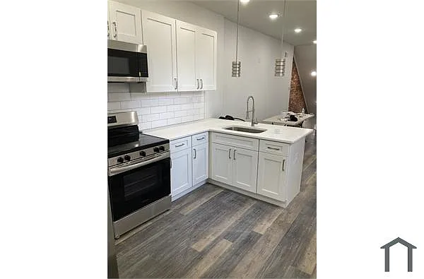 Building Photo - 3323 W Harold St #1