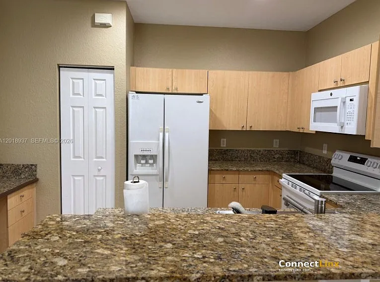 449 Silver Palm Way — Photo 16