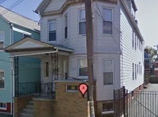 233 Hamilton St, Harrison, NJ 07029