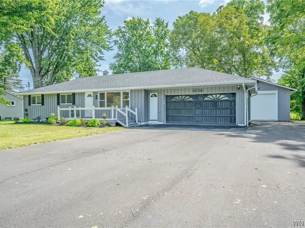 6034 Godfrey Rd, Burt, NY 14028