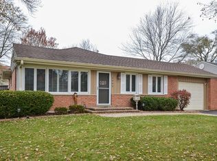 1942 Milton Ave, Northbrook, IL
