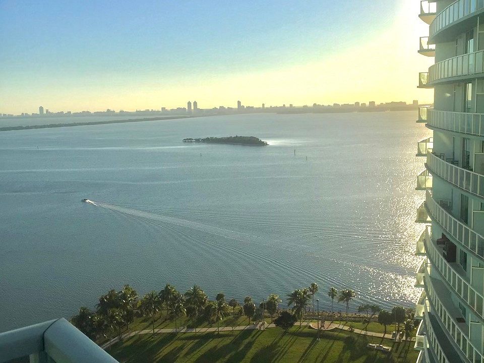 1st image of 1900 N Bayshore Dr APT 2317