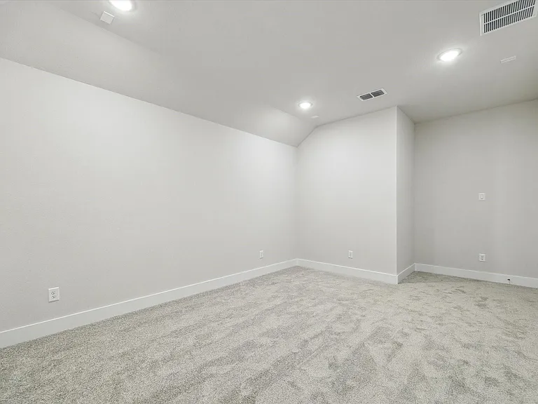2418 Russet Forest Dr — Photo 26