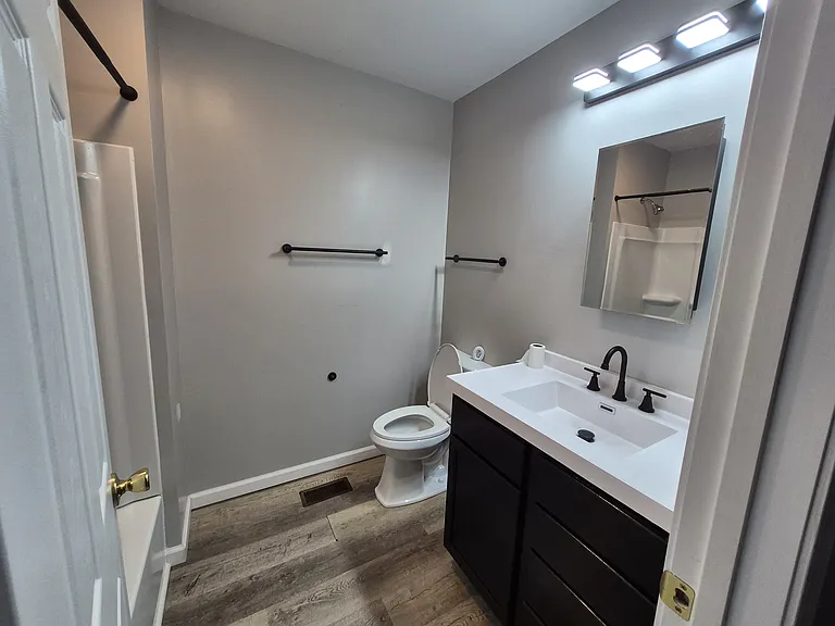 608 N Lime St — Photo 5