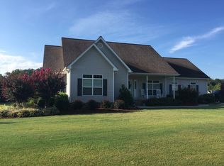 2005 Smokerise Dr, Dalton, GA 30721