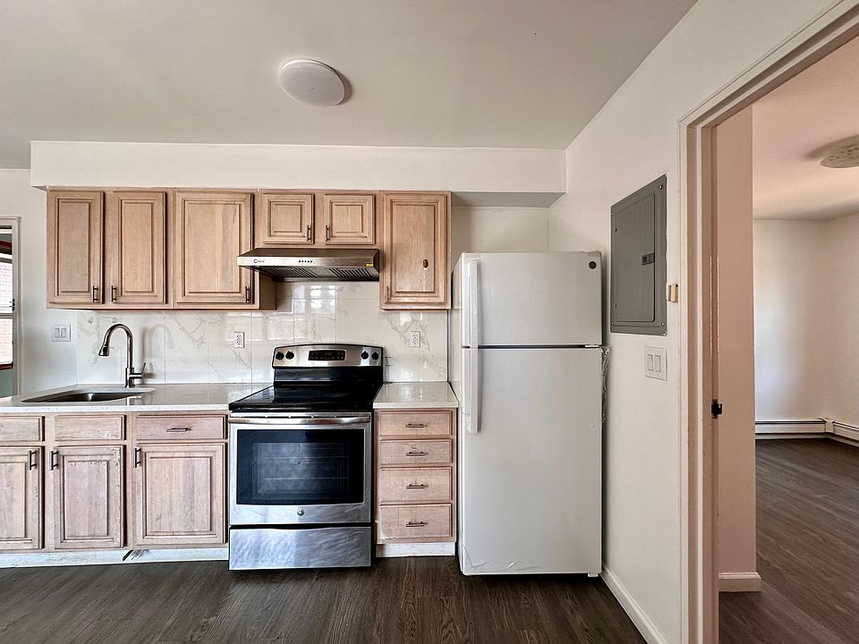 1st image of 1123 128th St APT 2