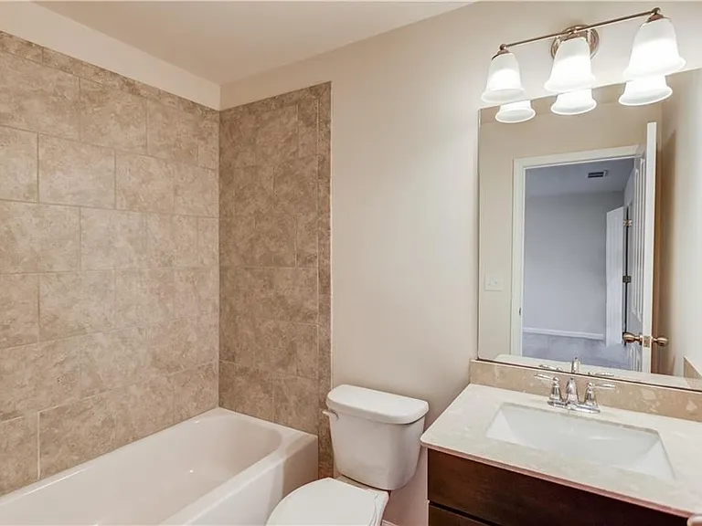 4258 Tacoma Trce — Photo 29