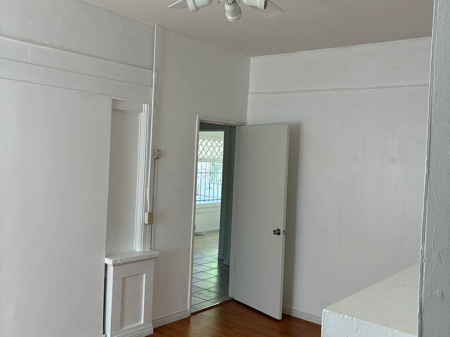 2 bed, 760 sqft, $2,100 — Photo 4