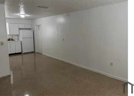 2 bed, $1,800 — Photo 3
