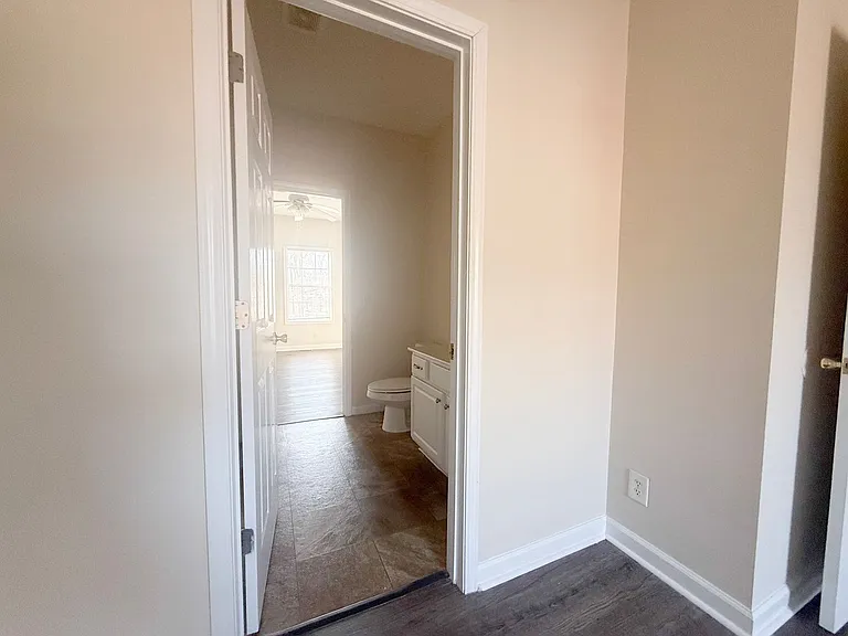 1780 N Dixie Ave — Photo 14