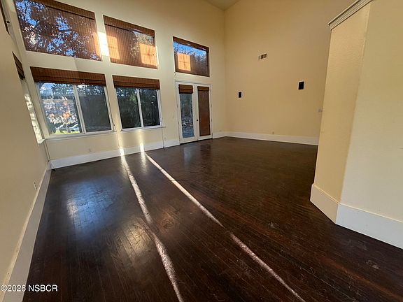 3rd image of 351 Beech Ct