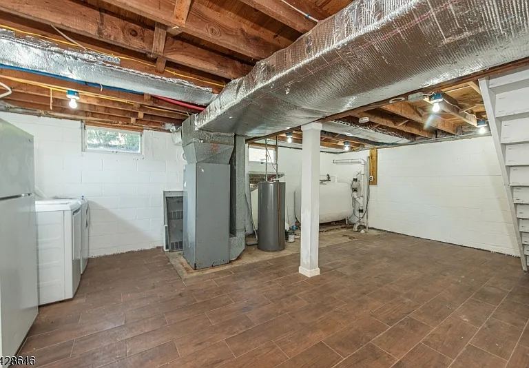 537 Dell Rd — Photo 17