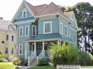 64 Vauxhall St #2, New London, CT 06320