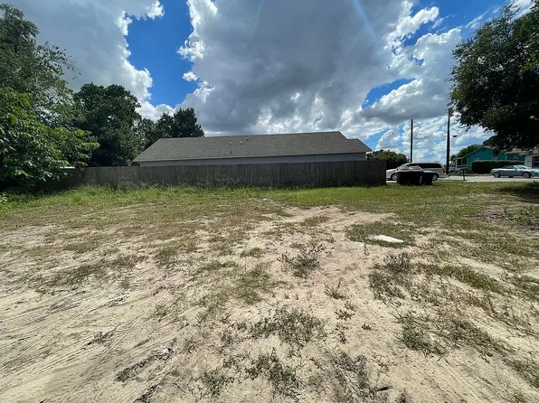 519 N 6th St, Haines City, FL 33844