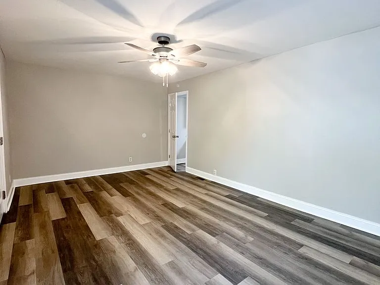 110 Wilson Ct — Photo 13