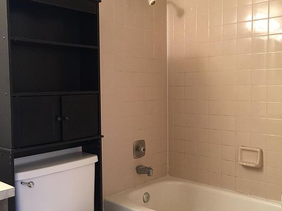 5th image of 2304 SE 6th Ter