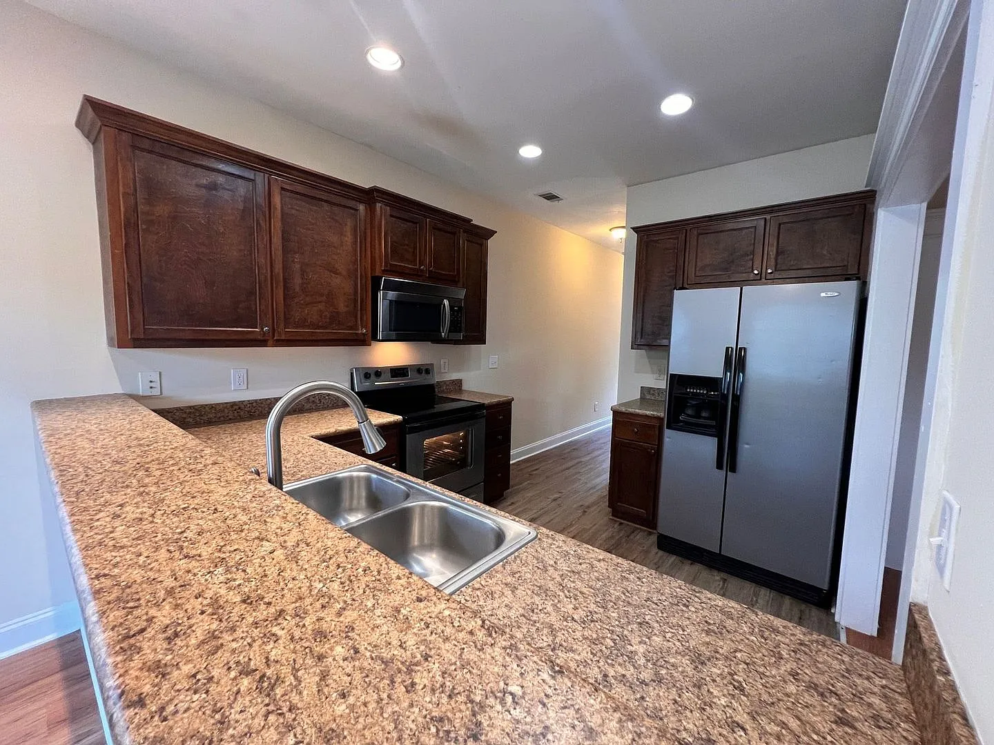 Pre-Leasing For August 5th 2027! — Photo 4
