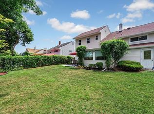 35 Carol Pl, Bloomfield, NJ 07003
