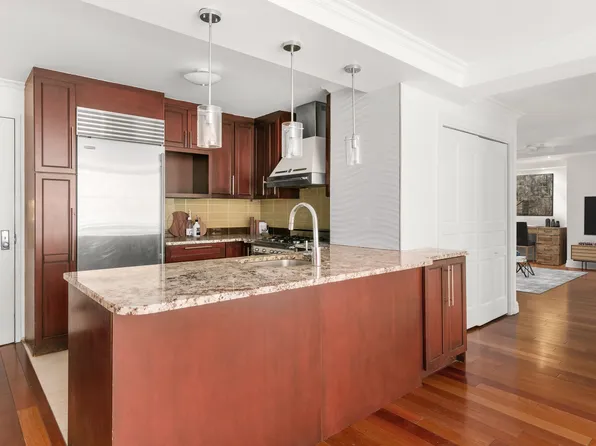 200 West 79th Street image 3 of 16