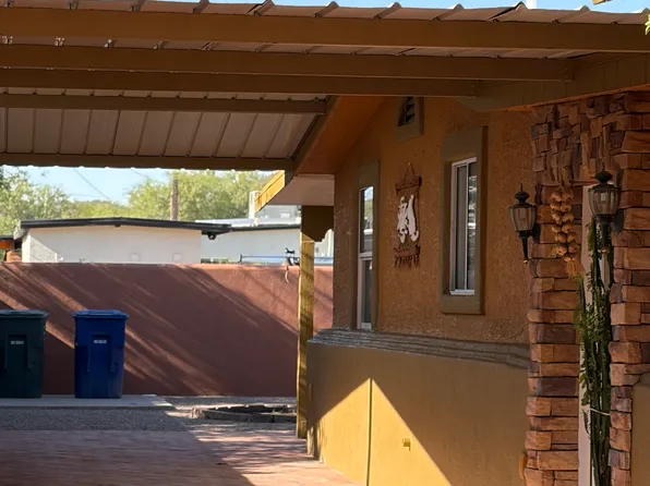 1611 W Delaware St, Tucson, AZ 85745