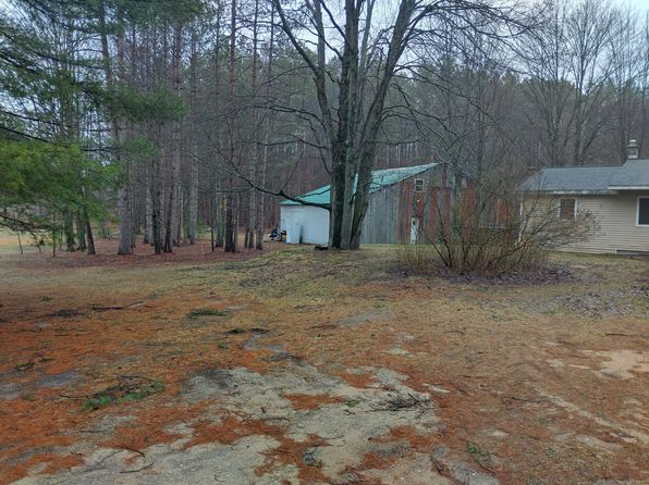 5914 E Buchanan Rd, Hesperia, MI 49421