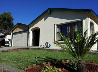 8695 Hebrides Dr, San Diego, CA 92126