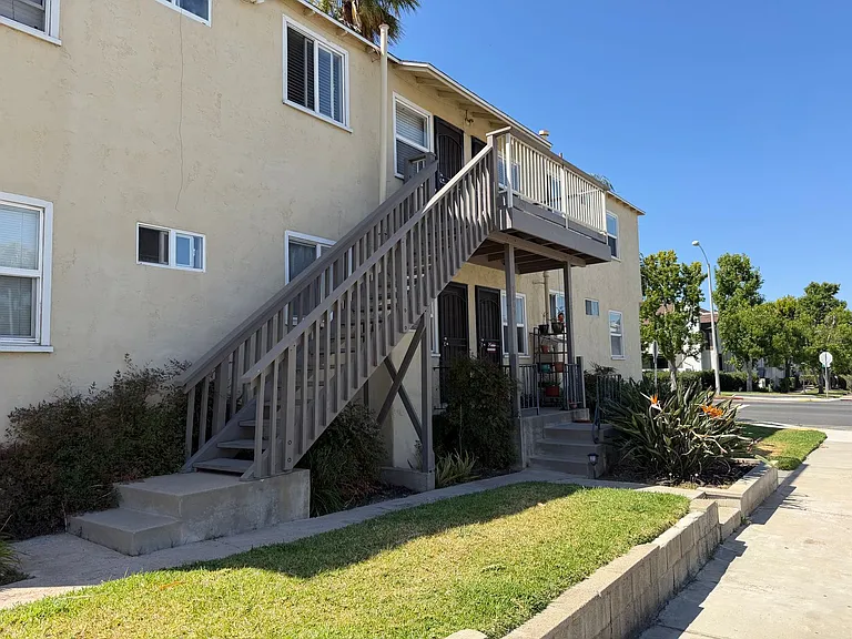 3805 Voltaire St — Photo 19