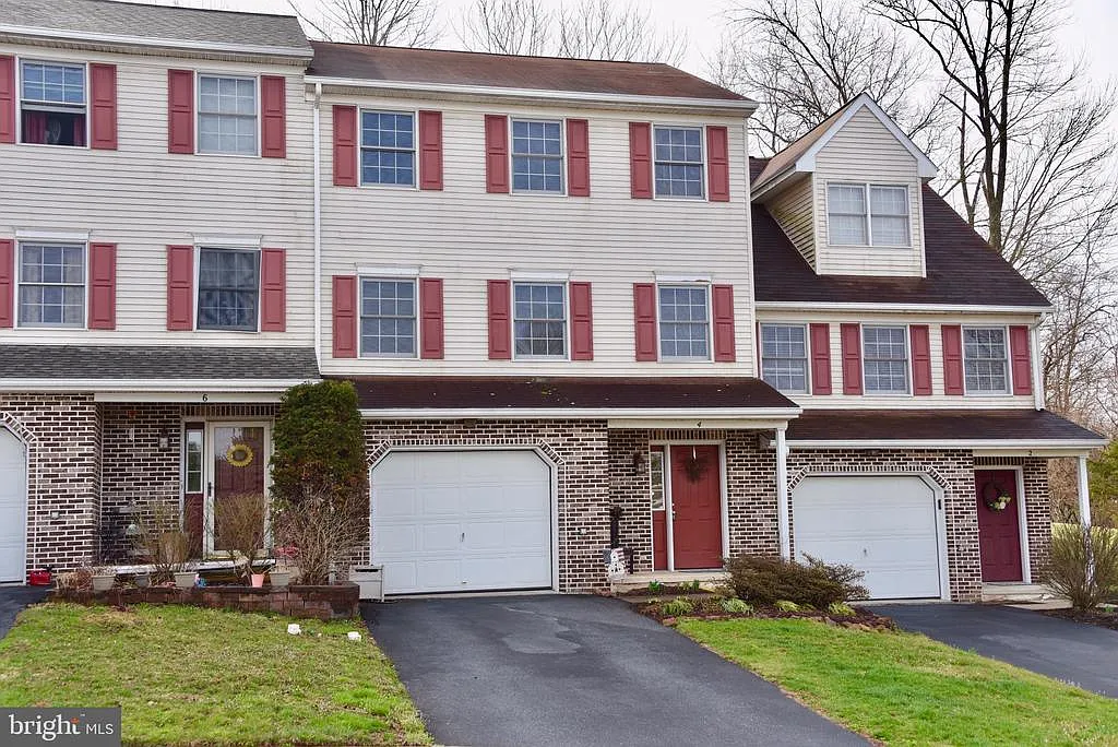 4 Highland Ct photo 1