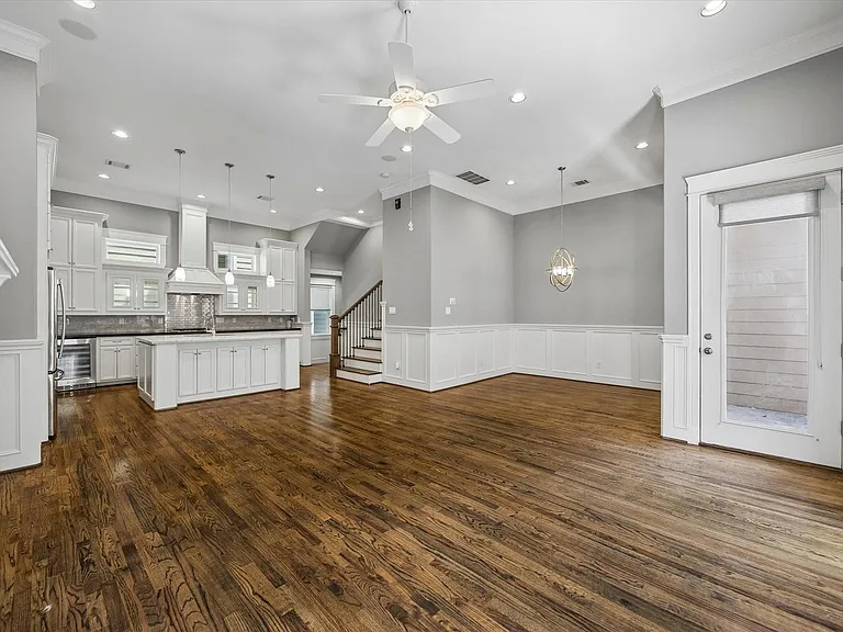 609 Rutland St #F — Photo 5