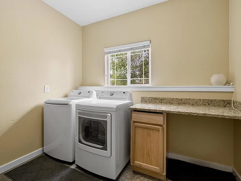 62041 NE Nates Pl — Photo 7