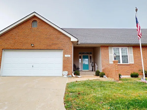 102 Walnut Park Dr, Sedalia, MO 65301