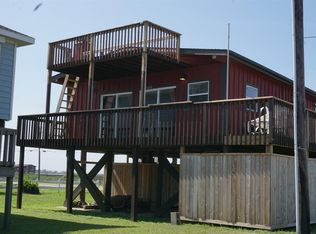 135 Beachcomber Ave, Surfside Beach, TX 77541