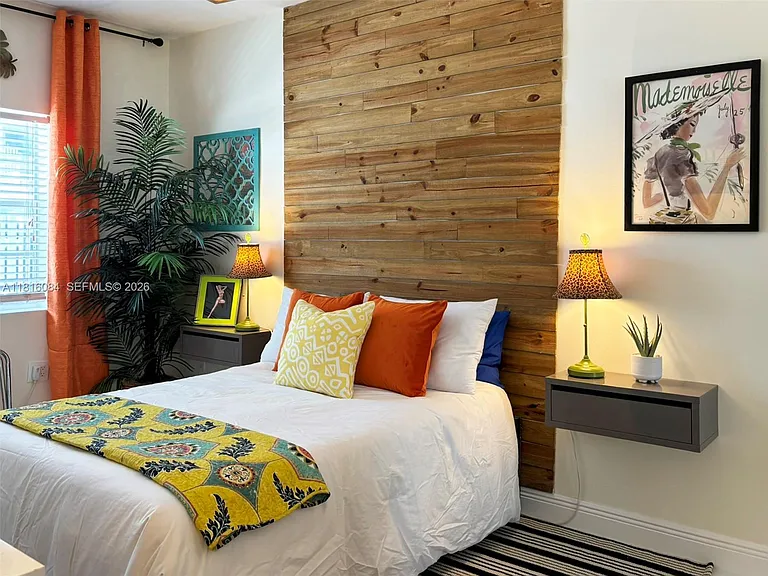 335 Ocean Dr #114 — Photo 13