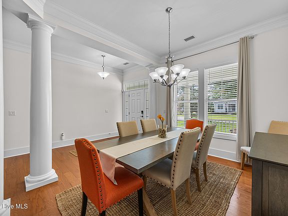 5th image of 9613 Hidden Plum Road NE