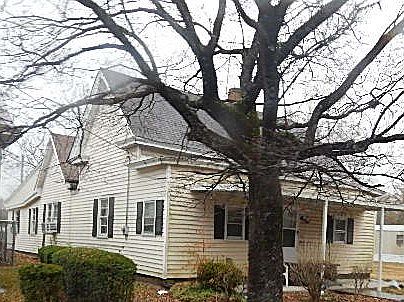 1st image of 216 E Washington St