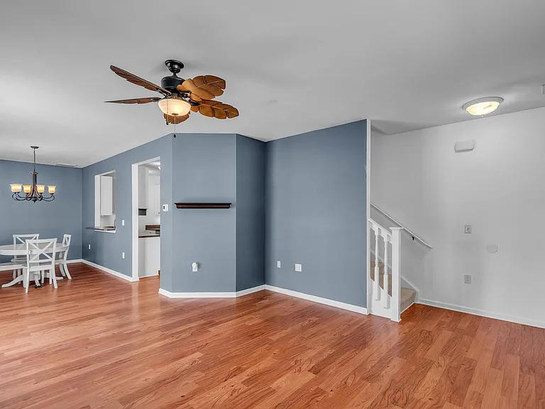 5324 Charmont Ct — Photo 4