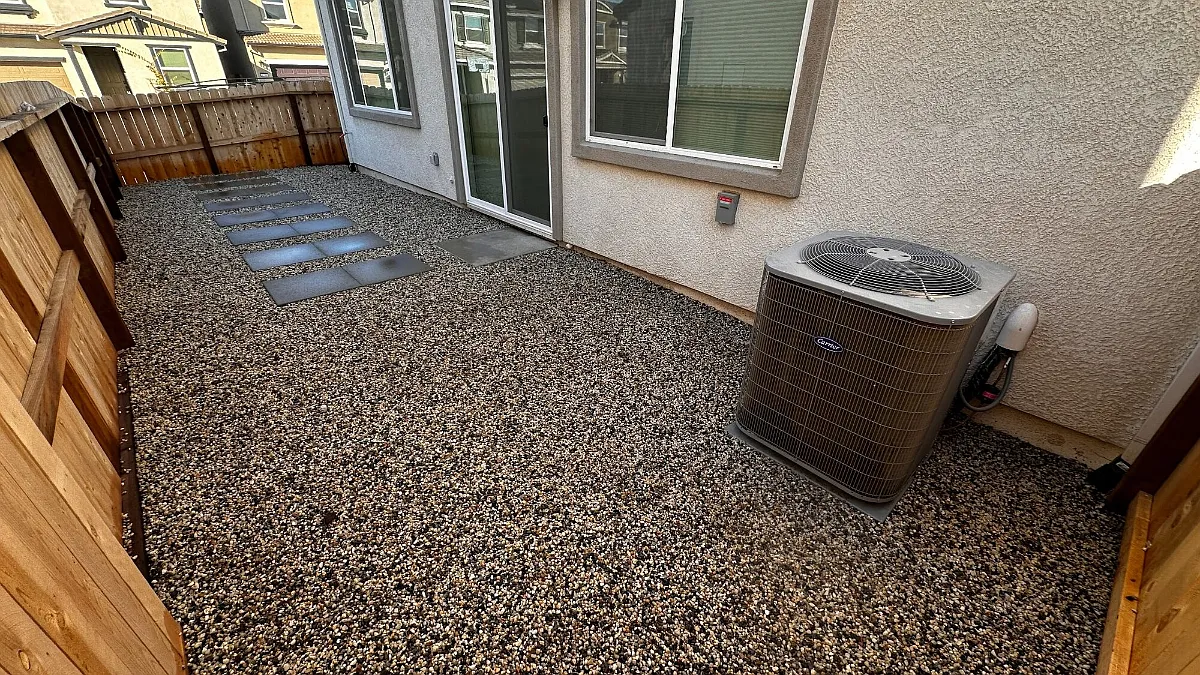 3 bed, 2.5 bath, 1706 sqft, $2,995 — Photo 3