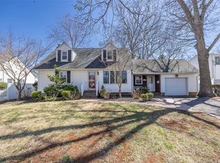 2134 Decker Ave, Merrick, NY 11566