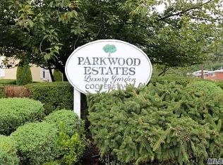 25107 71st Ave, Bellerose, NY 11426