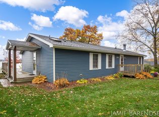 1144 E 88th St, Newaygo, MI 49337