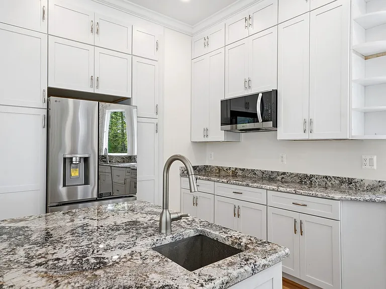 5116 Shore Dr — Photo 49
