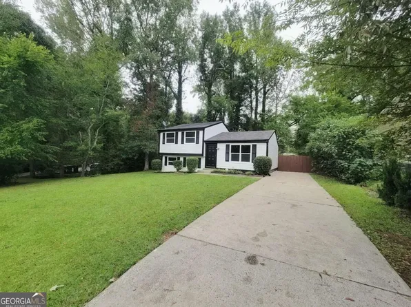 726 Lawndale Ct, Norcross, GA 30093