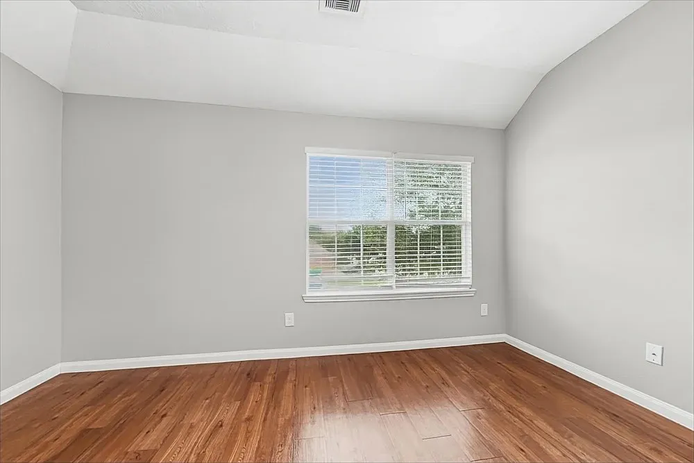 3 bed, 2.5 bath, 177 sqft, $1,735 — Photo 4