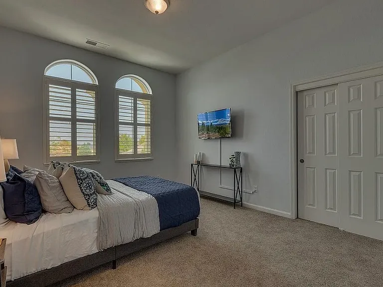 1698 Gemtown Dr — Photo 2
