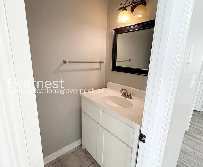 1800 Labette Manor Dr #7 — Photo 15