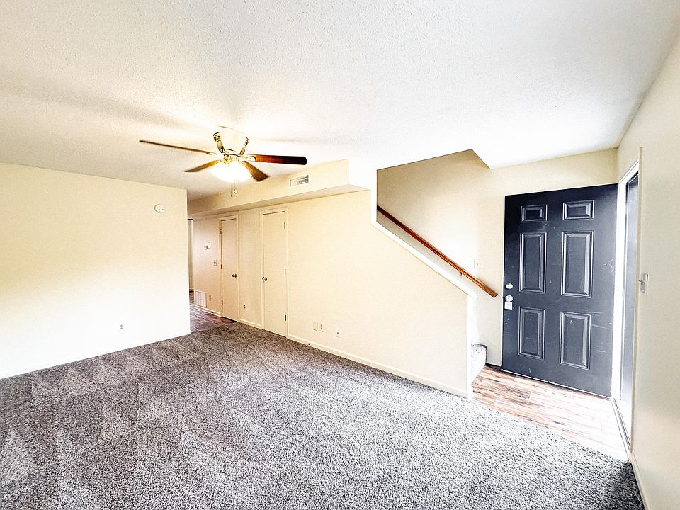 1st image of 108 Coyote Ct APT 6