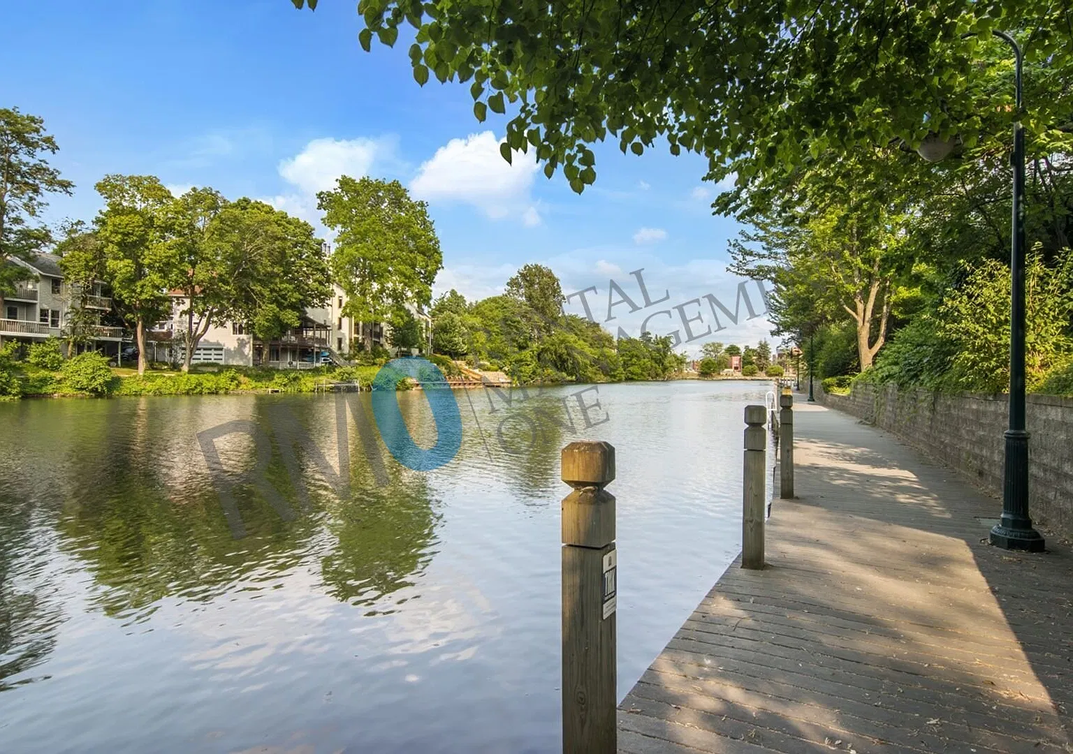Furnished Pet-Friendly 30-Day Extended Stay Riverfront Condo — Photo 1