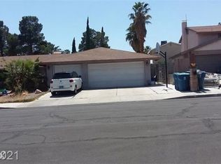 3145 Mountain Spring Rd, Las Vegas, NV 89146
