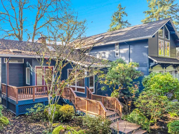 630 Ridgeway Rd, Lake Oswego, OR 97034