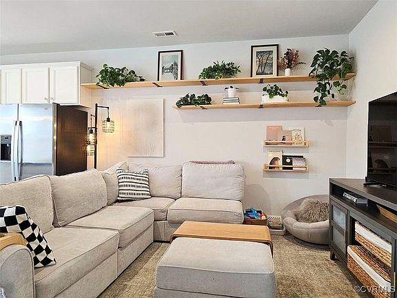 3rd image of 2036 Cedarbird Way
